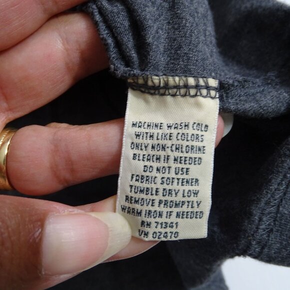 LL Bean Mens Long Sleeve Charcoal Gray Crewneck T-Shirt Size XL Classic Everyday - Picture 5 of 9